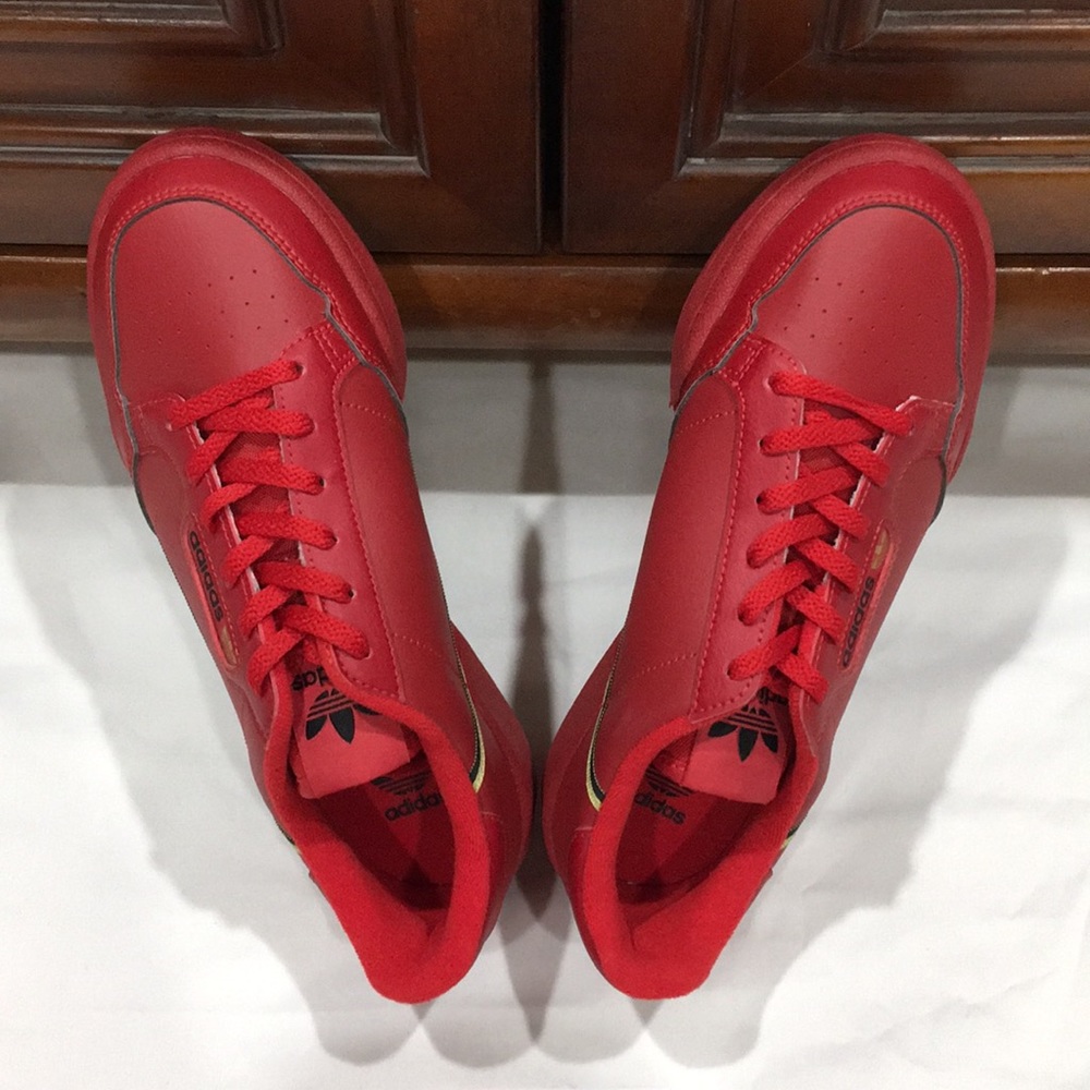 ❤️ ADIDAS ❤️ RARE COLLECTION GORGEOUS RED SPORTS SHOES . - Picture 4 of 9